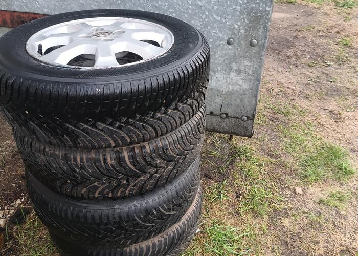 Grajewo ogłoszenia: Sprzedam alufelgi 4 szczuki z oponami rozmiar na z zdjęciu.