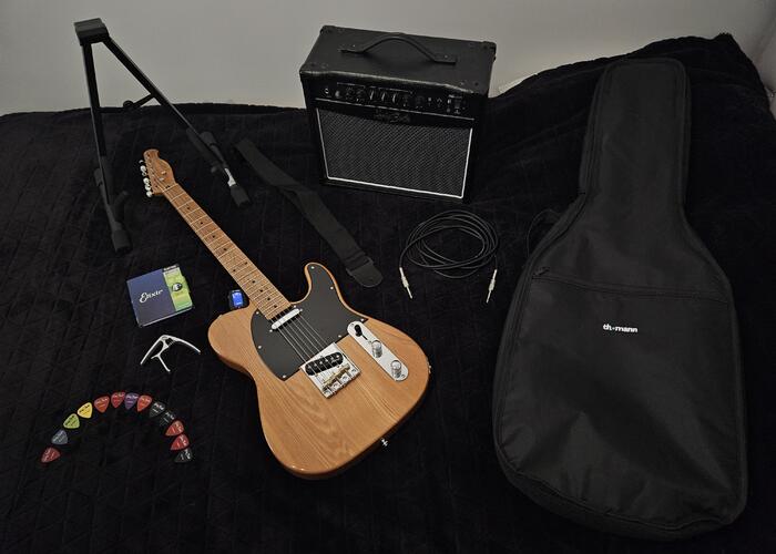 Grajewo ogłoszenia: Sprzedam praktycznie nowy zestaw gitarowy Harley Benton, kupiony...