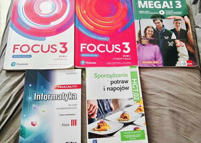 Grajewo ogłoszenia: Sprzedam książki do 3 klasy technikum. Książki są w bardzo...
